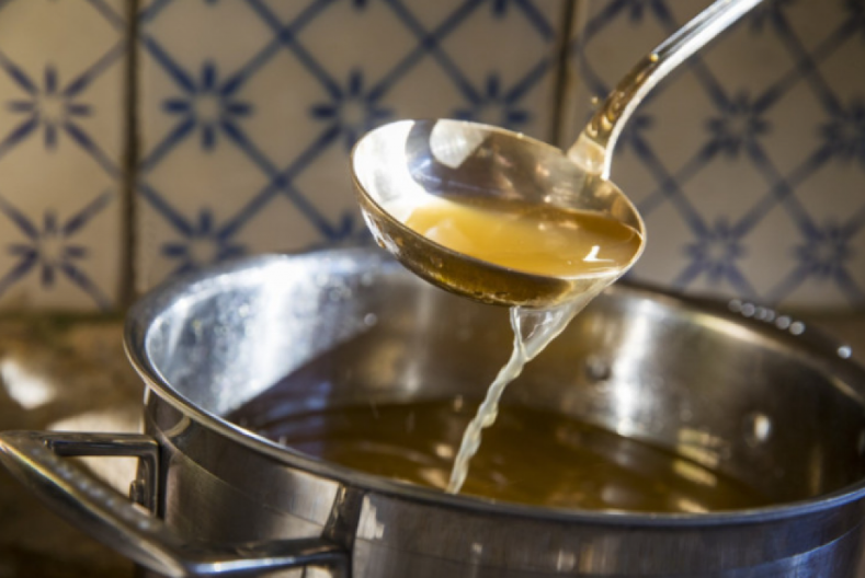 DOMAĆI PILEĆI BUJON Lako se pravi, a zdraviji i ukusniji od onog kupovnog