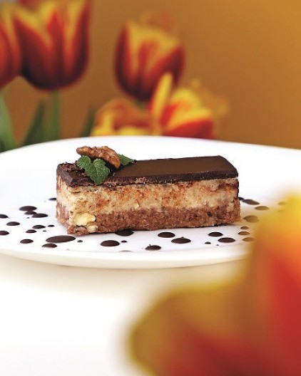 BAJADERA Kolač kao osmišljen za svečanu i slavsku trpezu, uzećete parče više