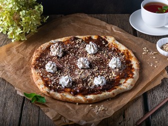 POSNA PICA SA ČOKOLADOM Desert za lepo veče sa prijateljima, kao osmišljen za uživanje