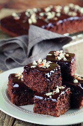 MEDENO SRCE NA VODI Kremasti kolač koji uspeva svima, za prave sladokusce