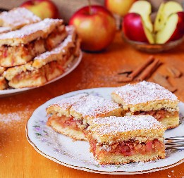 SIPANA PITA SA JABUKAMA Mirisna poslastica koja nestane sa stola čim se postavi