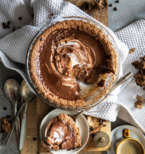 ČOKOLADNA PITA OD PRHKOG TESTA Neodoljiva poslastica nestaće sa stola odmah