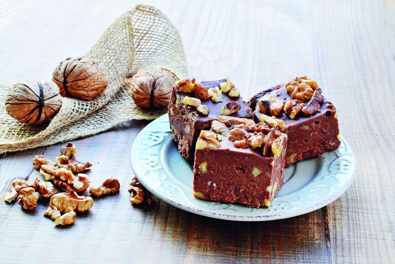 POSNE ČOKOLADNE KOCKE Jednostavan desert skupog ukusa