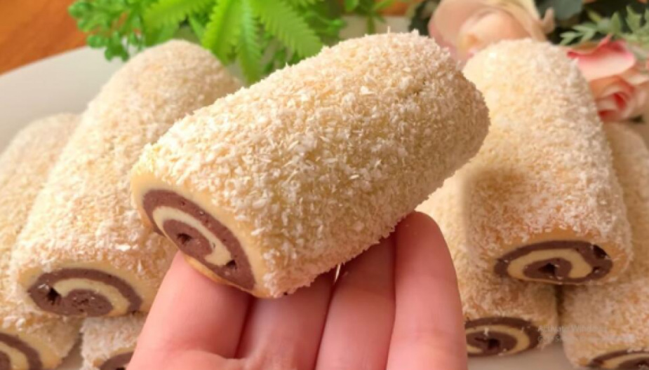 KOKOS ROLAT Mirisni desert koji budi uspomene sa letovanja, po receptu koji morate da probate