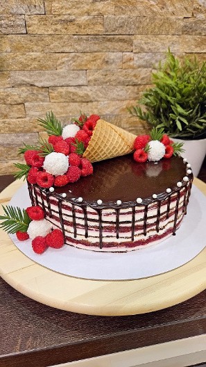 NEODOLJIVA TRUFALDINO TORTA SA PALAČINKAMA Recept autorke profila "Majine čarolije"