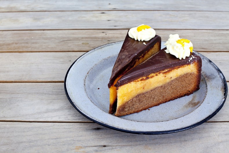 JAFA KOLAČ Osvežavajući desert koji budi sva čula, u sočnom spoju sa pomorandžom