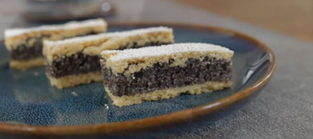 LENJA PITA SA MAKOM Mirisna poslastica koja pomera granice dobrog ukusa, za pravo uživanje