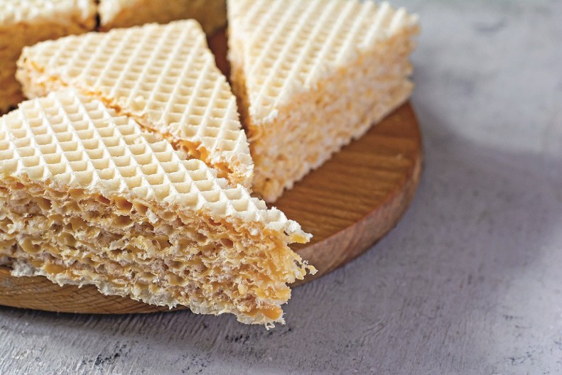 GRILIJAŠ TROUGLIĆI ZA ĐURĐEVDAN Savršeni sitni kolači tope se u ustima, a uspevaju i početnicima