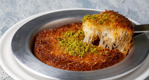 KUNEFE Orijentalna poslastica nezaboravnog ukusa koja se topi u ustima,nema ko vam neće tražiti recept