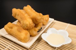 DOMAĆE MEKIKE SA KIMOM Sastojke već imate, recept je jednostavan, a biće mekane i vazdušaste