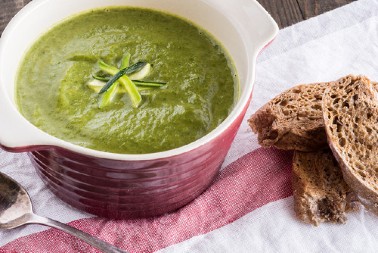 ZELENA ČORBA Zdrava i ukusna, puna vitamina, a krepi organizam u trenu