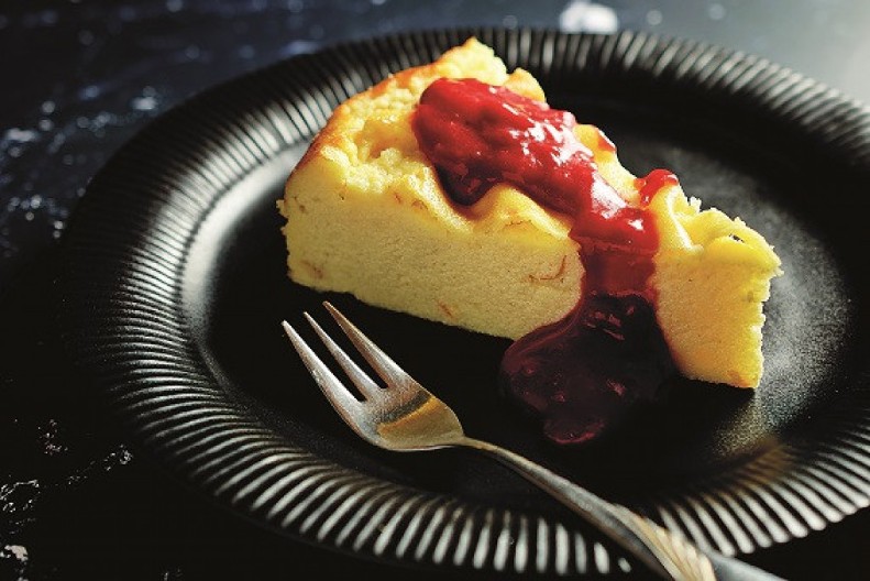 BRZI KOLAČ OD GRIZA I PEKMEZA Sočni desert pomera granice dobrog ukusa, uzećete parče više