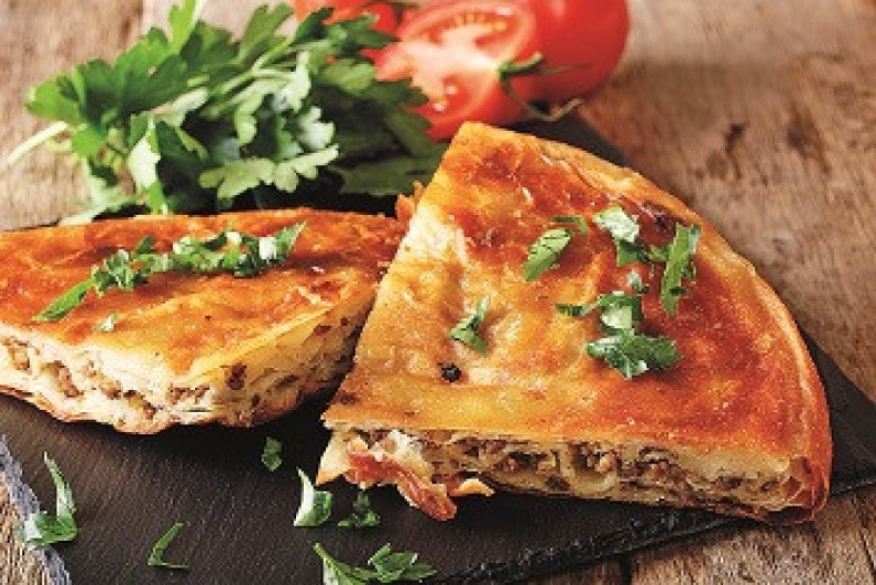 SLASNI BUREK SA MESOM Još bolji od onog iz pekare, savršen za doručak