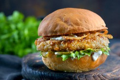 BURGER OD LOSOSA Sprema se za samo 20 minuta, a ukus je kao iz najboljeg restorana