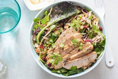 ĆUREĆA SALATA Iskoristite ostatke na gurmanski način, napravite obrok kome nema mane