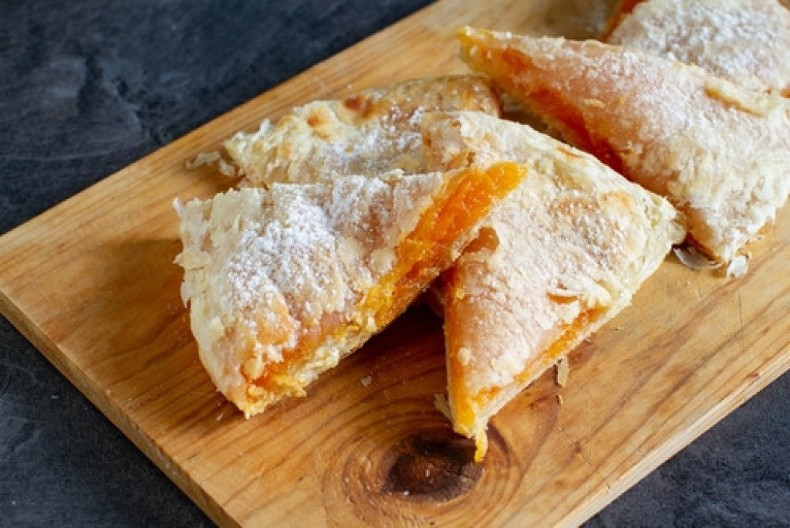 BUNDEVARA SA MLEVENIM KEKSOM Cimet joj daje posebnu aromu, prava poslastica za sladokusce