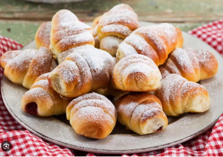 KIFLICE SA DŽEMOM Neodoljive i slatke, za savršen doručak, a odlično idu sa čajem