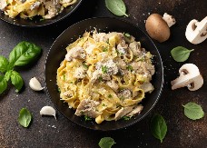 PASTA SA PEČURKAMA Slasno jelo koje pomera granice dobrog ukusa