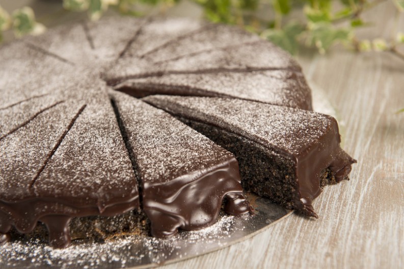 KOLAČ OD MAKA I JABUKA Jednostavni slatkiš skupog ukusa, za prave sladokusce