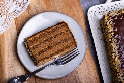 REFORMA TORTA Poslastica dostojna kraljevske trpeze, u savršenom spoju sa orasima