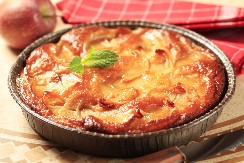 OBRNUTI KOLAČ SA JABUKAMA Neodoljivi voćni desert raspametiće i one izbirljive, nema ko će ostati na jednom parčetu