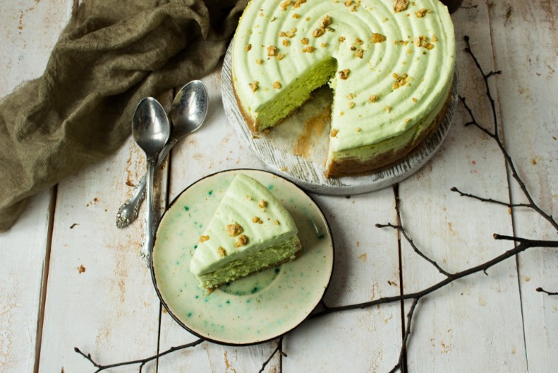 SAVRŠENI KOLAČ SA PISTAĆIMA Mekan kao duša i sočan, obožavaćete ga