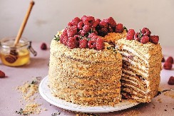 RUSKA TORTA KOJA JE OSVOJILA DOMAĆICE U SRBIJI Napravite Medovik i svekrva će vam pozavideti