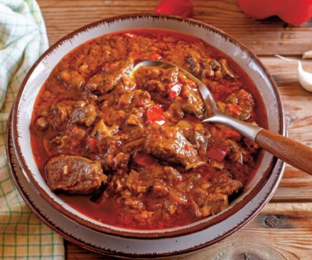 SOČNI GULAŠ Držaće vas dugo sitim, a preukusan, prste da poližete