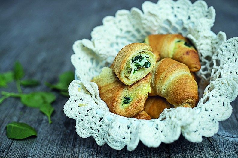 KIFLICE SA SPANAĆEM Klasik na drugačiji način, prave se lako, a pojedu brzo