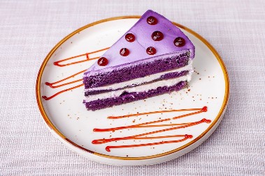 LAVANDA TORTA SA BOROVNICAMA Očaravajuća, preukusna i izdašna, a nema paljenja rerne