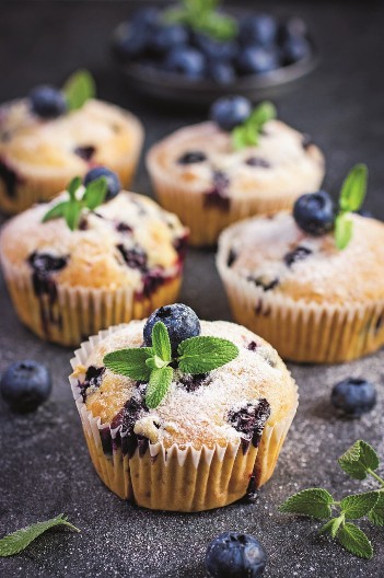 NEODOLJIVI MAFINI SA BELOM ČOKOLADOM Gotovi dok pristavite kafu, a i dupla mera će biti malo