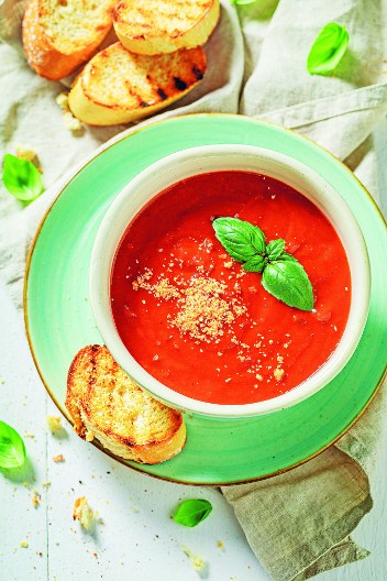 PARADAJZ ČORBA PO KAFANSKOM RECEPTU Savršenog ukusa, a daće vam energije za ceo dan