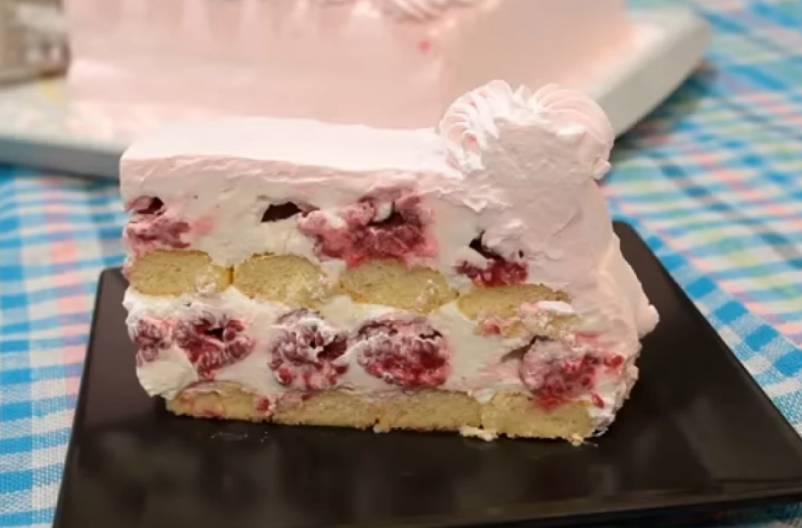 BRZA TORTA SA MALINAMA I PIŠKOTAMA Savršena za iznenadne goste, biće gotova dok pristavite kafu