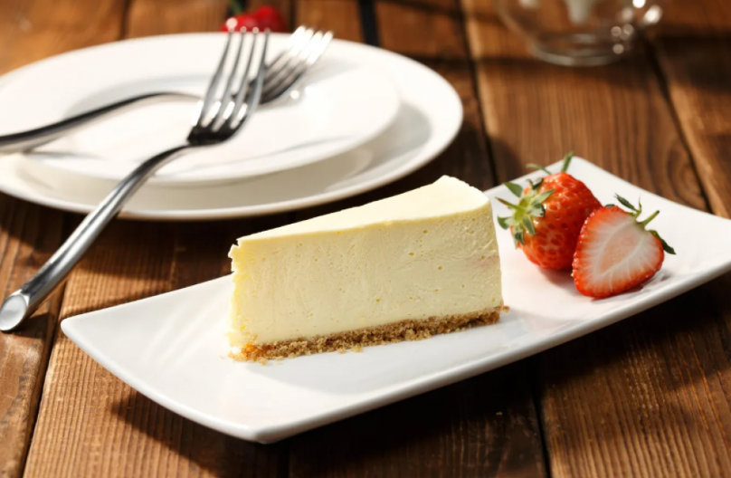 LAŽNI ČIZKEJK Brzinski desert koji se topi u ustima, nema ko će ostati na samo jednom parčetu