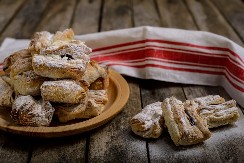 SALČIĆI IZ BAKINE KUHINJE BUDE NOSTALGIJU Puni pekmeza, listaju se kao novine