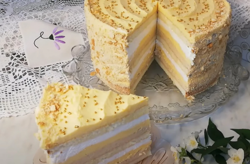 BELA KEKS TORTA POMERA GRANICE DOBROG UKUSA Za sve svečane prilike, biće nikad kremastija