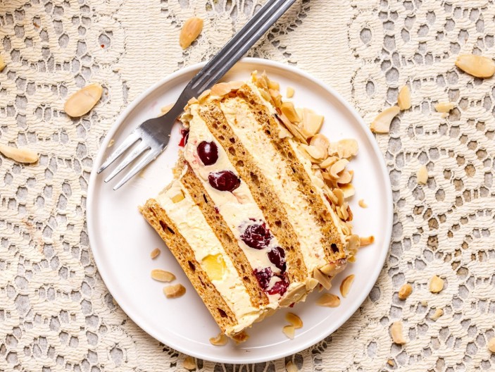 MOSKVA ŠNIT SIMBOL BEOGRADA Voćna poslastica koja pomera granice dobrog ukusa