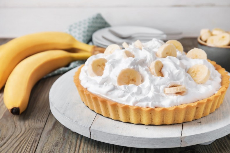 BANANA TORTA SE TOPI U USTIMA Nema paljenja rerne, a popravlja dan u trenu