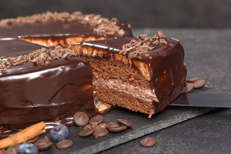 NOIR TORTA ZA SVE SVEČANE PRILIKE Bolja od svakog kolača, a gotova za pola sata