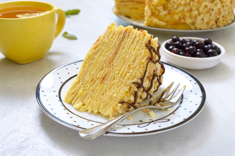 NEPEČENA NAPOLEON TORTA Poslastica od 1000 slojeva koju ćete praviti svaki dan