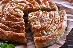 BUREK SA DVORA SULEJMANA VELIČANSTVENOG GREJE STOMAK I DUŠU A tajna je u jednom sastojku