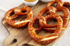 BAVARSKE PERECE SAVRŠENO IDU UZ PIVO Baš kao one kakve su bile na Oktoberfestu