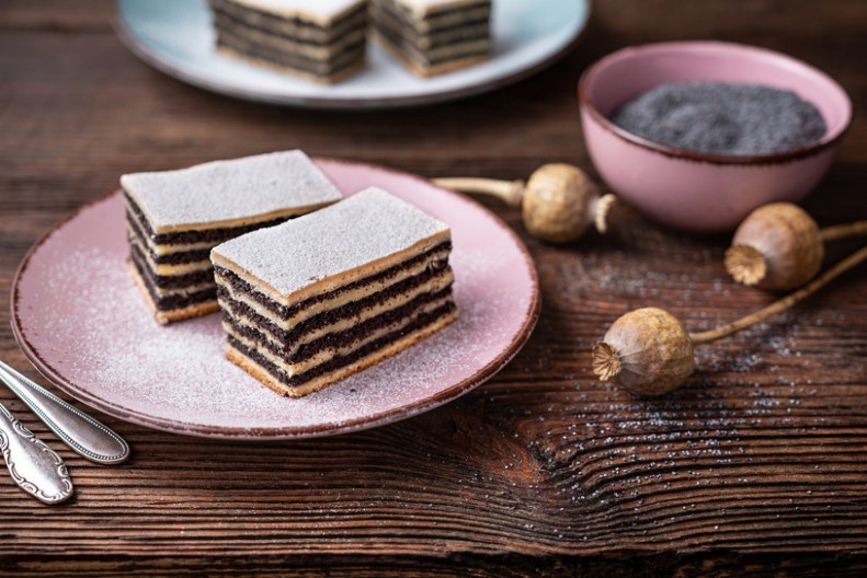 POSNA PITA SA MAKOM BOLJA OD SVAKE ŠTRUDLE Čarolija ukusa u svakom zalogaju