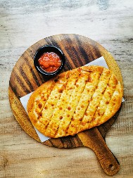 GRIZ HLEB IZ TIGANJA BUDI SVA ČULA Sočan i mekan kao duša, bolji od najbolje lepinje