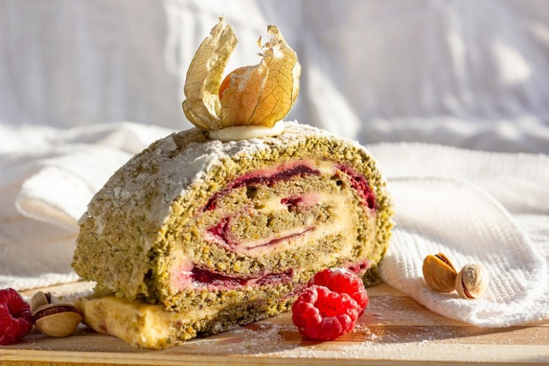 DUBAI ŠTRUDLA SRUŠILA DRUŠTVENE MREŽE Mirisna, mekana i sočna, i dupla mera je ništa