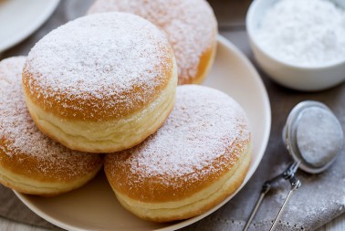 POSNE KROFNE SE TOPE U USTIMA Savršene za kraj radne nedelje