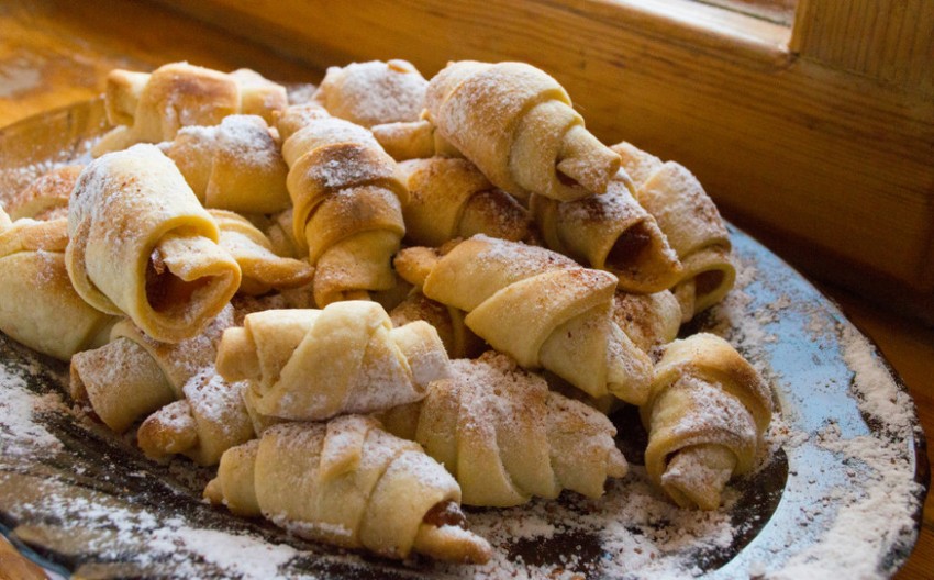 KIFLICE SA DŽEMOM SUPER IDU UZ KAFU I komšije će doći nepozvane