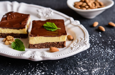 UKUSNIJI I LEPŠI OD SLADOLEDA Kolač Rimljanka raspametiće vas sa svojih 5 kremastih slojeva