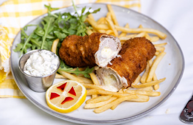 PILEĆA KARAĐORĐEVA ŠNICLA Ista kao ona kafanska, svaki zalogaj miluje nepca