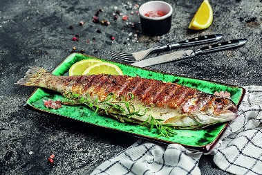 GRILOVANA PASTRMKA ZA POSNI PETAK Rapsodija ukusa u svakom zalogaju